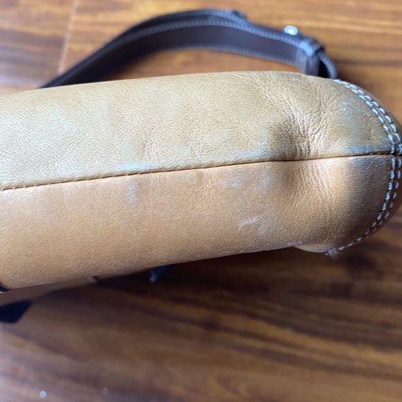 Coach tan leather purse - Picture 7 of 15